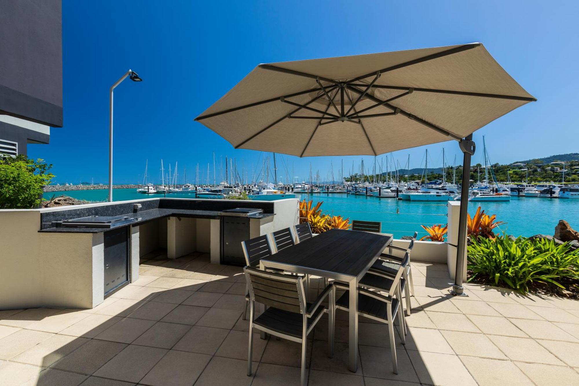 Peninsula Airlie Beach Buitenkant foto