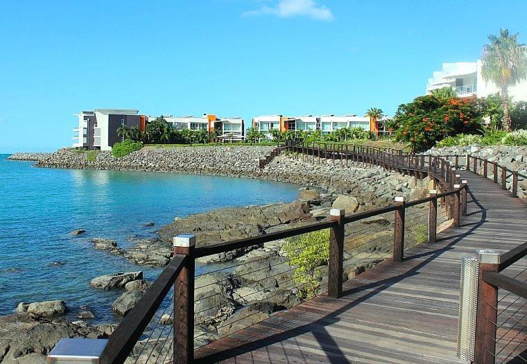 Peninsula Airlie Beach Buitenkant foto