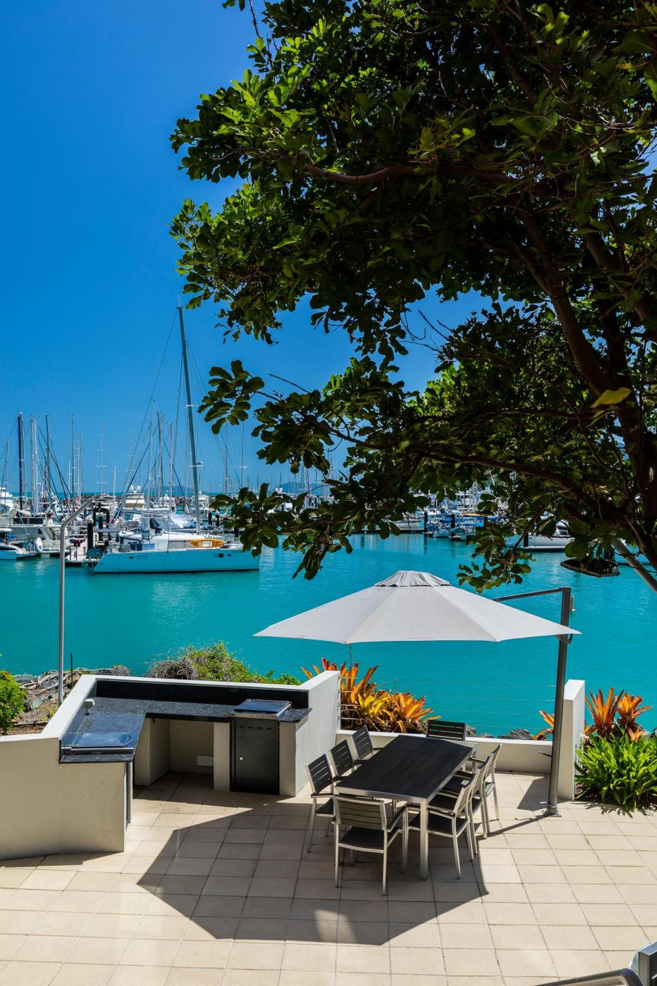 Peninsula Airlie Beach Buitenkant foto